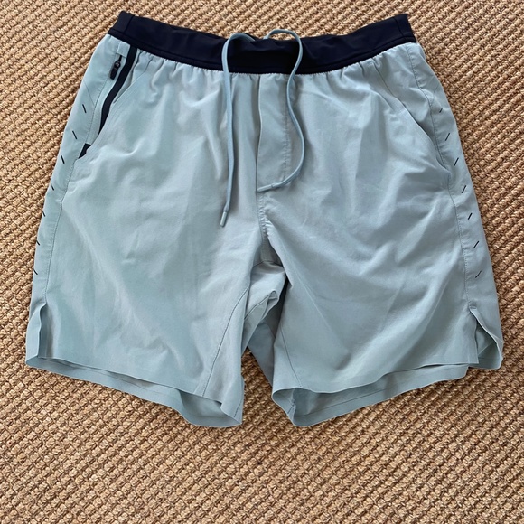 Zella Pants - Zella shorts, size medium